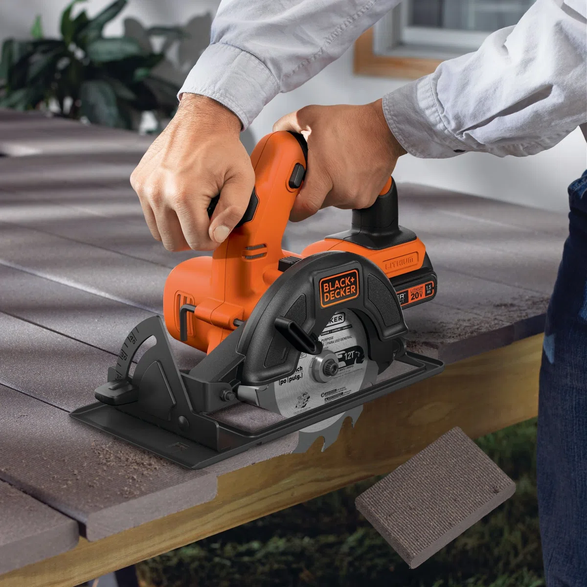 BLACK+DECKER 20V MAX POWERCONNECT 5-1/2 Inch Cordless Circular Saw, Battery and Charger Not Included view 2